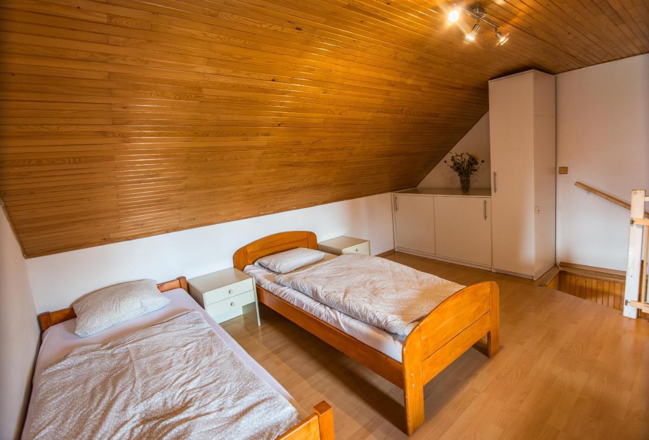 Malovany Dvorecek Dolní Dunajovice Exterior foto